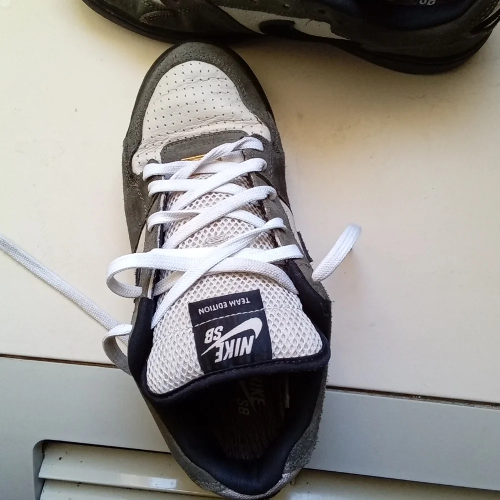 Shoes - Picture 3 of 3